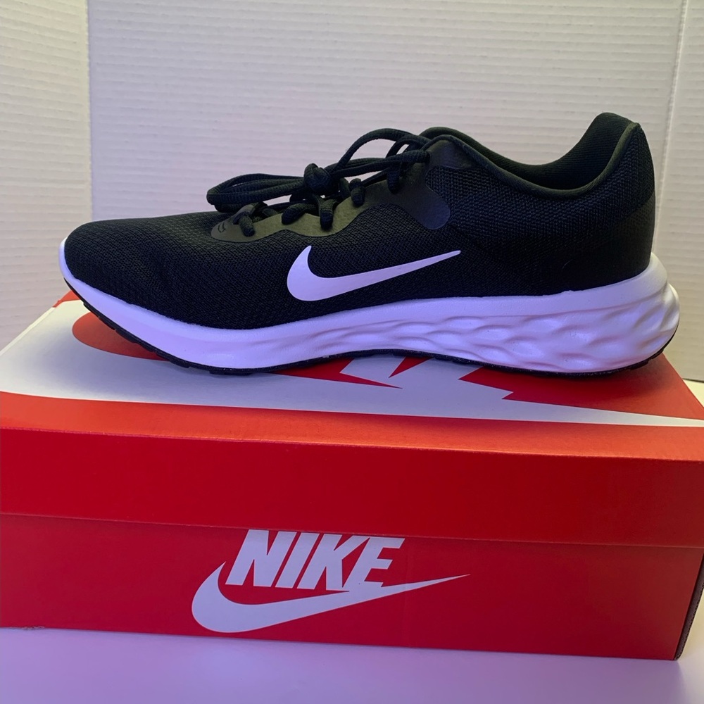 Nike Zoom Vomero 5 Black Sneakers